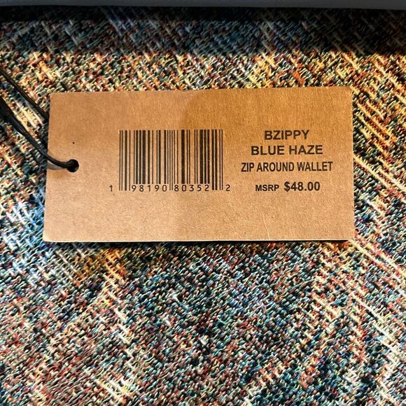 Steve Madden Blue Textured Leather Zip Around Wallet with Gold Hardware NWT - Picture 11 of 12